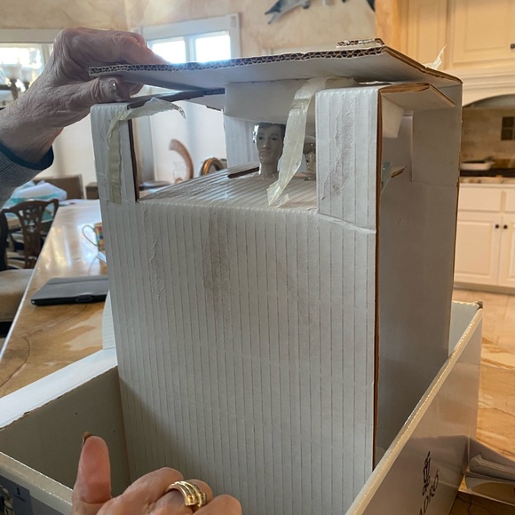 Lladro retired golfing couple original box.  No chips. Excellent condition - Picture 11 of 11